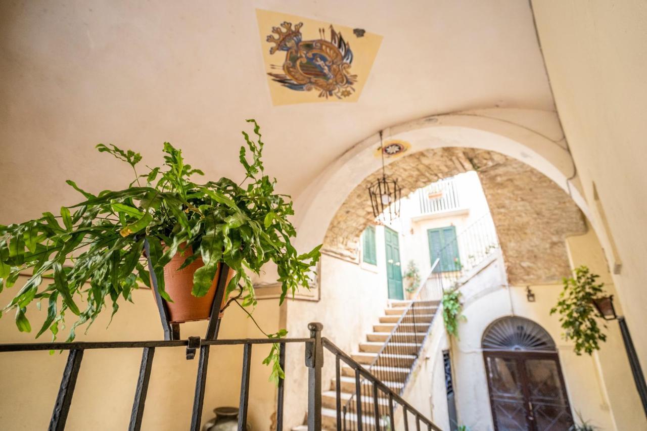 La Casina Nel Centro Apartment Tropea Exterior photo