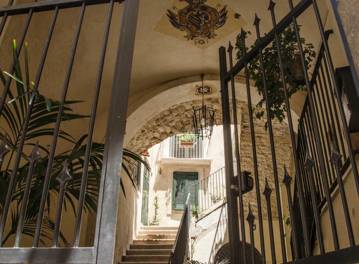 La Casina Nel Centro Apartment Tropea Exterior photo